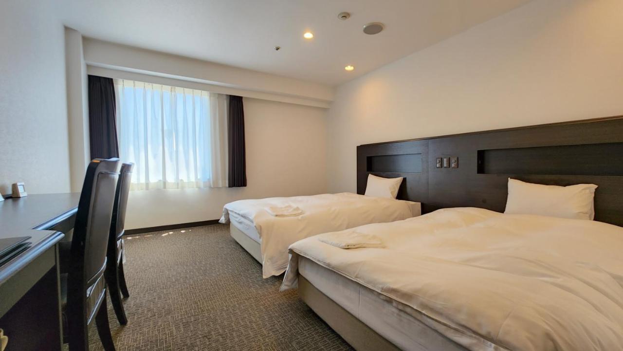 Platon Hotel Yokkaichi Bagian luar foto
