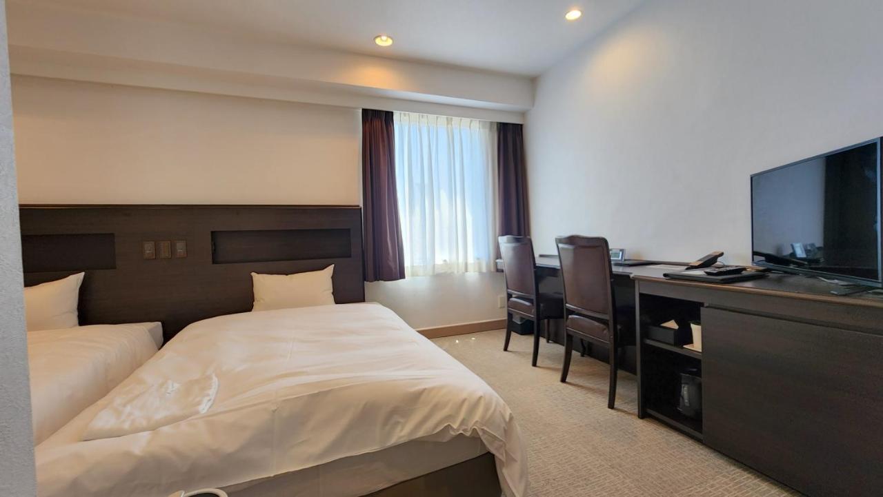Platon Hotel Yokkaichi Bagian luar foto